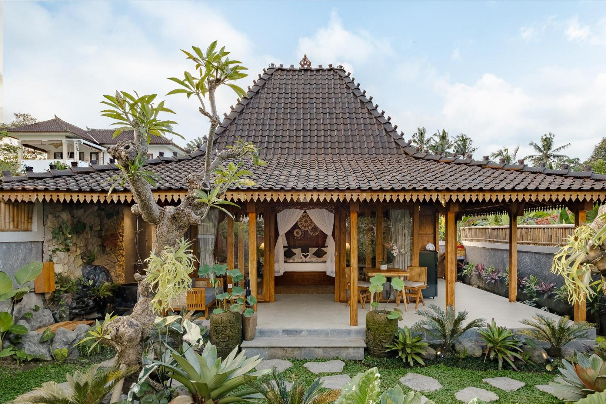 Ratni Ubud Villa Exterior photo